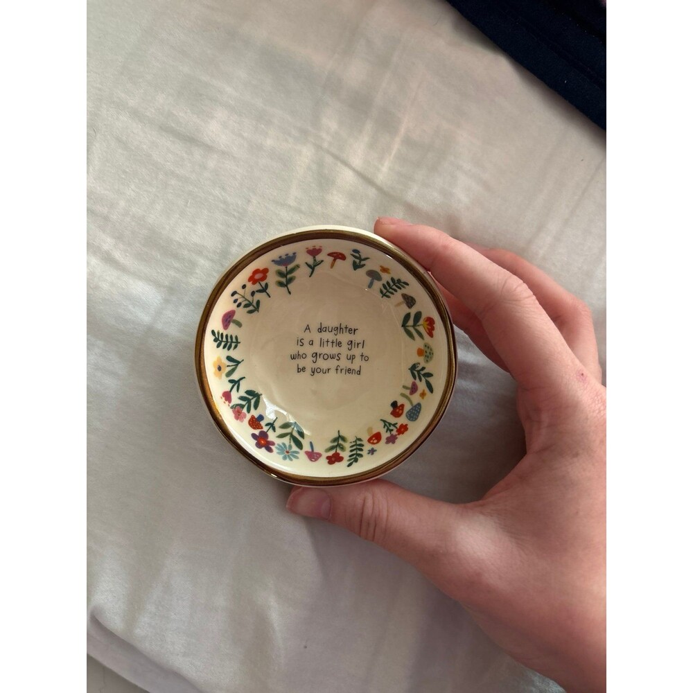 Natural life jewelry holder bowl